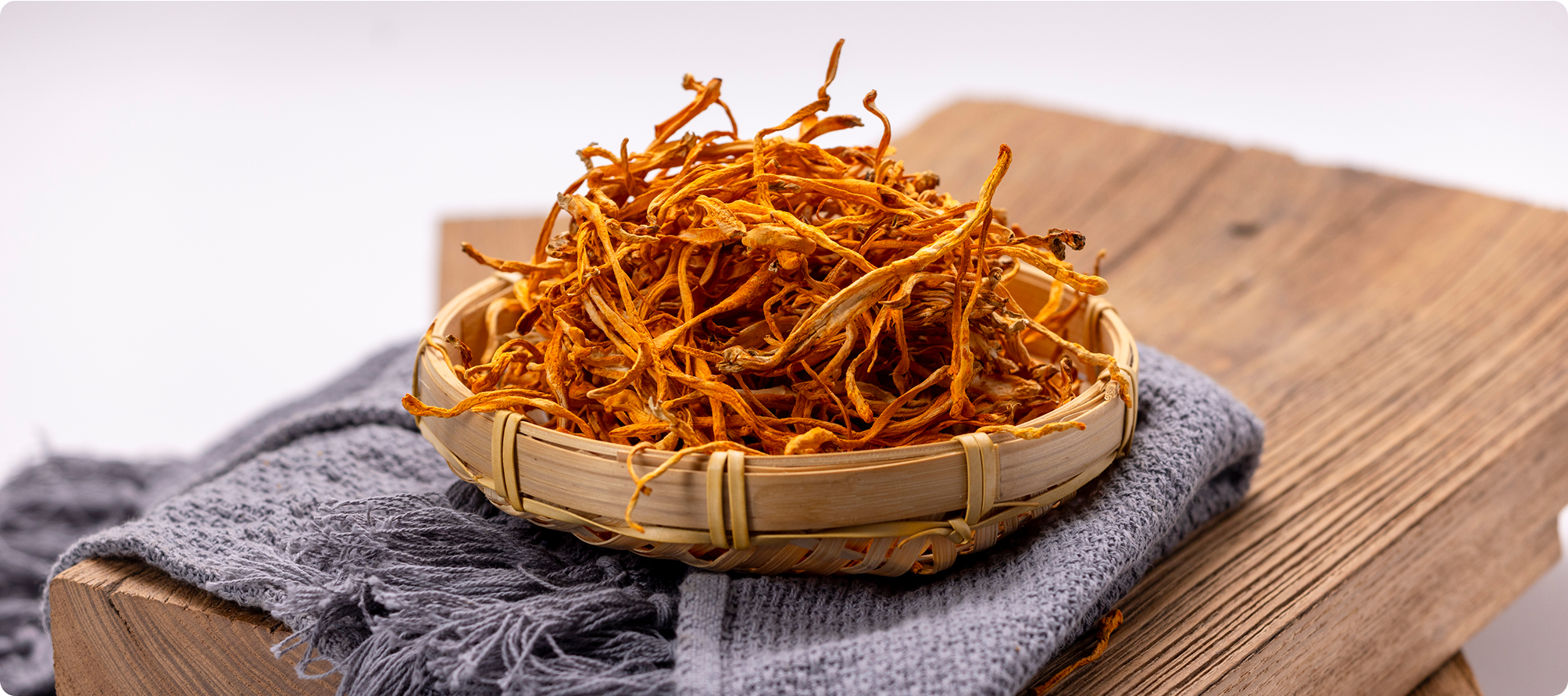 ถั่งเช่า ไอยรา